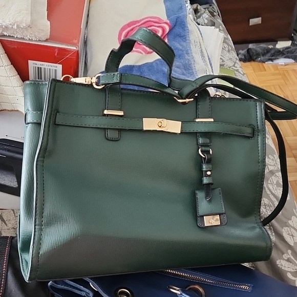 Purse - Picture 2 of 2